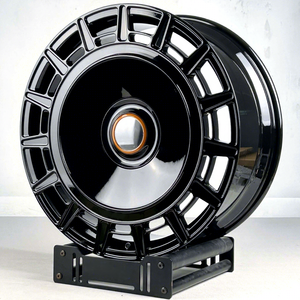 Rines Forjados 5x120 para Rolls Royce Ghost, Phantom, Cullinan, Spectre, de 23 y 24 Pulgadas, en Negro Brillante, de Aleación - Product Image 4