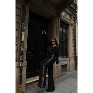 Ensemble de survêtement confortable en nylon coupe-vent Ottoman, noir, à capuche, pour le jogging hivernal, taille XL, avec détails imprimés à rayures latérales - Product Image 4