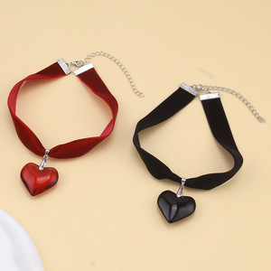 Collar de terciopelo con cristal rojo en forma de corazón, estilo hip hop, para fiestas, joyería transfronteriza europea y americana. - Product Image 2
