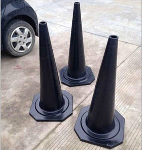 مخاريط مرورية مطاطية عاكسة عالية الكثافة بارتفاع 90 سم للطرق الحضرية ومناطق البناء - Product Image 4