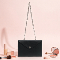 Mini pochette enveloppe avec chaîne pour femme, sac à bandoulière pour soirée, mariage, en cuir vegan, à rabat et bouton pression