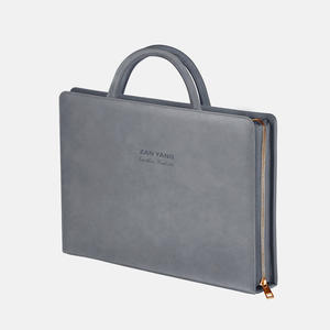 Portadocumentos con Cremallera, Textura de Piel de Caballo, con Logotipo Personalizado - Product Image 5