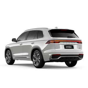 Pour Xingyue L 2.0TD SUV Compact en blanc direction gauche avant/traction intégrale vendu dans 52 pays à travers le monde - Product Image 1