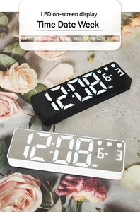 Reloj Digital Creativo de Nuevo Diseño con Calendario, Fecha, Hora y Alarma, Espejo LED, Relojes Digitales 3D de Mesa para Escritorio - Product Image 6