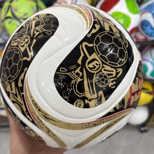 Balón de Fútbol de Alto Rendimiento Confiable para las Competiciones de la Copa 2026, Cosido a Máquina con Unión Térmica, Tamaño 5, Material de PVC y PU - Product Image 4