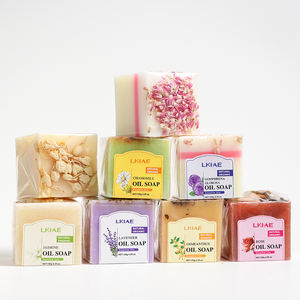 Etiqueta privada Limpieza de la piel natural Flores hechas a mano Pétalos Jabón de baño Baño corporal Jabón vegano hecho a mano para lavado facial - Product Image 1