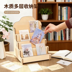 Présentoir à plusieurs niveaux en bois pour cartes de vœux, présentoir à cosmétiques, organisateur de bureau simple en bois. - Product Image 4