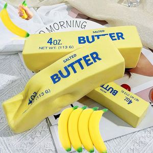 Jouet anti-stress de luxe de 14 cm en TPR, isolé, fait main, en forme de bâton de beurre salé, pour les fournitures de fête, avec fonction de rebond et de compression - Product Image 2
