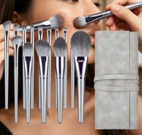 Lot de 14 pinceaux de maquillage vegan vert-gris en poils synthétiques avec boîte, pour application de correcteur sur le visage