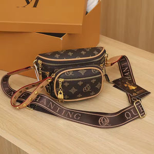 Bolsos de Mano Pequeños de Lujo para Mujer, Diseño de Moda, Estilo Vintage Simple, Multicapa, Cuero Genuino, Cierre de Cremallera, Patrón de Letras, Venta al Por Mayor - Product Image 5