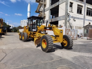 รถเกรดเดอร์ Caterpillar 140H รุ่นดั้งเดิมครบชุด พร้อมระบบบังคับเลี้ยวไฮดรอลิก  พร้อมริปเปอร์หลัง ยางสำหรับงานหนัก ประสิทธิภาพการทำงานที่มั่นคง - Product Image 5