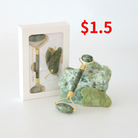 Ensemble d'outils de soin du visage en quartz rose et jade naturel avec logo personnalisé, comprenant un rouleau et une pierre Gua Sha