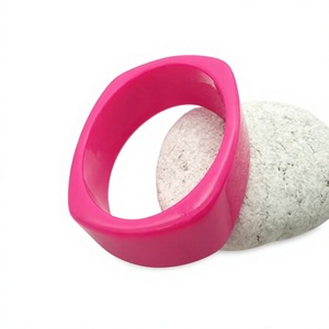 Bracelets en résine acrylique colorés, ensemble de bijoux tendance, forme carrée multicolore, meilleur accessoire de bijouterie unisexe pour femme - Product Image 5