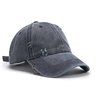 Gorra de béisbol unisex de 6 paneles de algodón 100% lavado y envejecido con bordado 3D, cierre de hebilla metálica, color sólido y ajuste regulable.