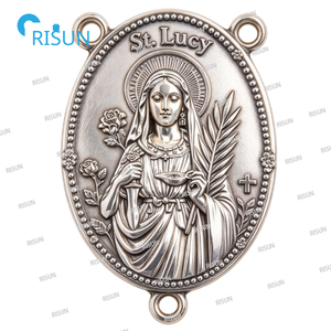 Collana con Medaglione Personalizzato di Santa Lucia di Siracusa, Pendente Centrale del Rosario, Medaglia Religiosa Cattolica di Santa Lucia - Product Image 5