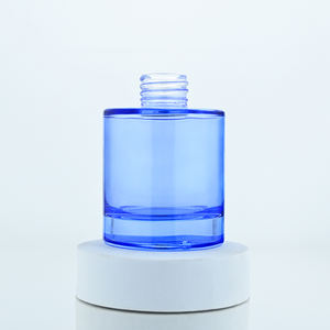 Chất lượng tốt <span class=keywords><strong>135ml</strong></span> tùy chỉnh màu sắc thủy tinh chai rỗng cho bơm lại khuếch tán chai nước hoa với hương thơm thanh - Product Image 2