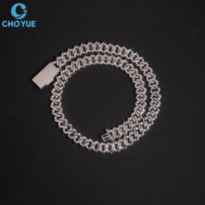 Cadena Cubana de Lujo con Moissanita Certificada GRA, Plata 925 con Baño de Rodio y Engaste Pavé, Joyería Unisex - Product Image 3