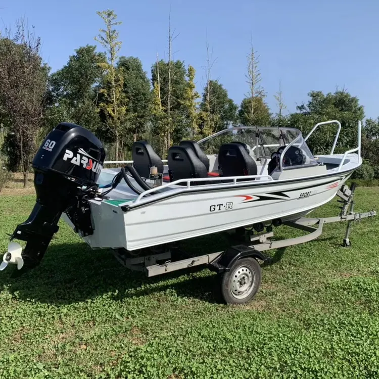 Venta al por mayor 16ft soldado barco de pesca de aluminio pequeño casco yate