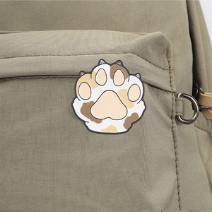Ensemble d'épingles en émail en forme de patte de chat mignonnes et moelleuses, broche à motif de patte douce pour décorer un sac à dos - Product Image 4