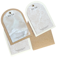 Présentoir de cartes à ongles personnalisé, estampage à chaud doré, texture gaufrée, accessoires de bijoux à la mode, logo, humidité aseptique
