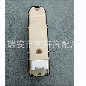 สวิตช์ควบคุมกระจกไฟฟ้าโตโยต้าแลนด์ครุยเซอร์ 84820-60013 สำหรับเปลี่ยนซ่อม - Product Image 4