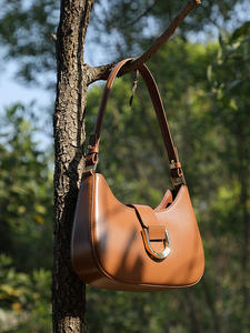 À la mode 2025 femmes sac à main en cuir haut de gamme Niche Design bandoulière sac à bandoulière à la mode travail fourre-tout - Product Image 5