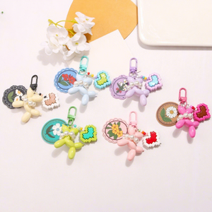Nuevo Llavero Colgante de Perro de Burbujas con Patrón de Color Sólido de Acrílico de Dibujos Animados, Accesorio Creativo de Bloques de Construcción con Doble Corazón para Auriculares - Product Image 3