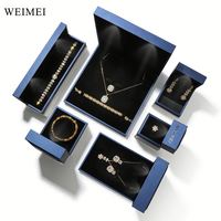 Boîte à bijoux en cuir PU bleu avec lumière LED pour bague collier pendentif logo personnalisé affichage d'emballage haut de gamme