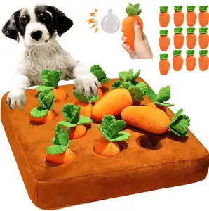 Brinquedo quebra-cabeça de reforço de guincho de cachorro, 12 brinquedos de esconderijo para animais de estimação de fazenda de cenoura para cães e gatos grandes de pequeno a médio porte