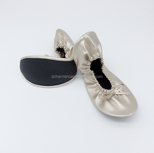 Ballerine Arrotolabili <span class=keywords><strong>da</strong></span> Donna OEM all'Ingrosso, Ballerine Dorate Pieghevoli per Regalo di Nozze - Product Image 4
