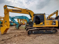 Livraison Gratuite - Excavatrice d'occasion japonaise Komatsu 240 300 - 24 tonnes - Modèle 2022 - Moteur Isuzu - Cabine - Excavatrice à vendre