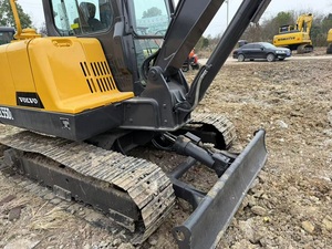 Gran oferta, excavadora Volvo EC55 DL usada, capacidad de 6 toneladas, buen rendimiento con bajas horas de trabajo a la venta - Product Image 4