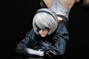Figura de Chica en Posición Prona, 16 cm, PVC, Estatua de <span class=keywords><strong>Anime</strong></span>, Chica <span class=keywords><strong>2B</strong></span> en Posición Prona, Modelo Coleccionable, Adorno de Escritorio para Fanáticos de Videojuegos, Regalo - Product Image 4