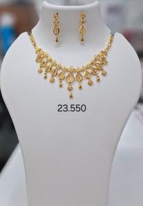 Ensemble de collier en or 22 carats avec pendentifs et boucles d'oreilles assorties pour femmes, bijoux de mariée traditionnels - Product Image 3