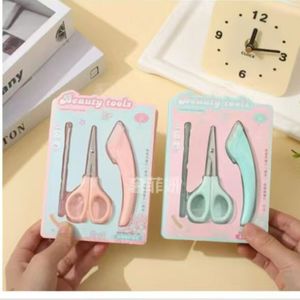 Juego de 3 herramientas de belleza: lima de uñas, limpiador de oídos, cepillo para cejas, herramienta de maquillaje portátil para uso general - Product Image 1