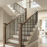Décorations d'extérieur et d'intérieur de haute qualité, balustres carrés creux modernes, rampes d'escalier en fer forgé pour appartement