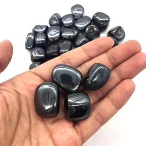 Atacado: Cristais de Hematita Natural Polidos Redondos de 2~3 cm, Pedras de Cura, Cascalho e Pirâmide para Casamento e Decoração de Casa - Product Image 2