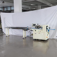 Ding Yan 380X Automatische machine voor het sorteren, voeren, verpakken en verpakkende lijn voor crème-wafel-sandwichkoekjes.