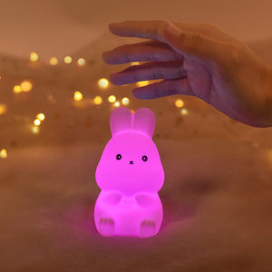 أرنب حضانة طفل حيوان أدى لطيف ليلة ضوء التنفس مصباح تعمل باللمس الإبداعية بات الأرنب لعبة الاطفال سيليكون ضوء الليل الأرنب - Product Image 1
