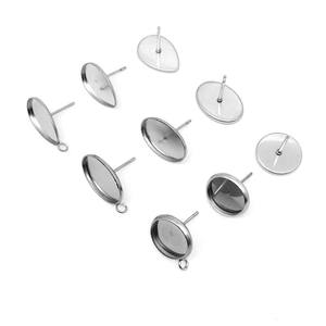 100 pièces/sac en acier inoxydable blanc boucle <span class=keywords><strong>d</strong></span>'oreille goujon Base plateau gemme <span class=keywords><strong>support</strong></span> inférieur boucle <span class=keywords><strong>d</strong></span>'oreille poste Fit 10*14/10mm bricolage <span class=keywords><strong>Cabochon</strong></span> lunette réglage - Product Image 4