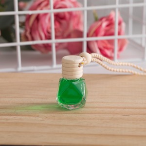 OEM Eco-Friendly Refillable Aromatherapy <b>Essential</b> <b>Oil</b> <b>Diffuser</b> Hanging Glass Bottle for Car & Home - Product Image 4