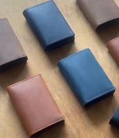 Pemegang kartu kulit asli minimalis kustom Harga Bersaing Dompet aluminium Pop-Up untuk pria