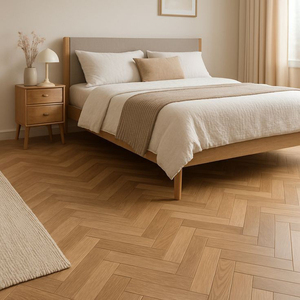 Plancher en bois contrecollé à chevrons de 12 mm, en chêne français brillant, qualité AB, non toxique, à trois couches, avec rainures et languettes, conforme à la norme EN717-1, pour bar à domicile - Product Image 1