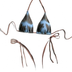 Nuevo Bikini Europeo y Americano 2026 con Estampado de Leopardo y Color Sólido, Sexy, de Dos Piezas, Triangular, para Mujer - Product Image 1