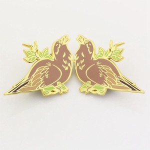 2018 Badge in metallo smaltato promozionale Bottoni personalizzati - Product Image 2
