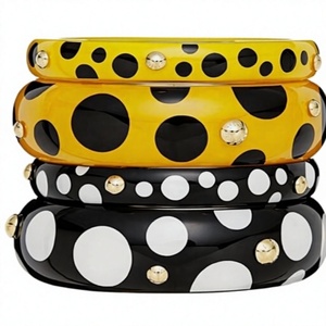 Nuevos Brazaletes de Resina con Rayas Blancas y Negras y Puntos, Forma Redonda Artística, Decoración para el Hogar, Joyería Artesanal para Bodas, para Mujer - Product Image 2