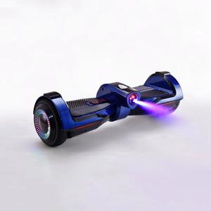 <span class=keywords><strong>Hoverboard</strong></span> autoequilibrante de 6,5 pulgadas <span class=keywords><strong>con</strong></span> spray antiniebla, luz láser, luz led - Product Image 1