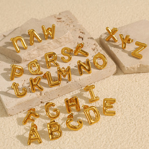 Pendientes de Moda con Letras del Alfabeto, 26 Letras, Aleación de Zinc Dorada, Unisex, Joyería para Regalo - Product Image 1