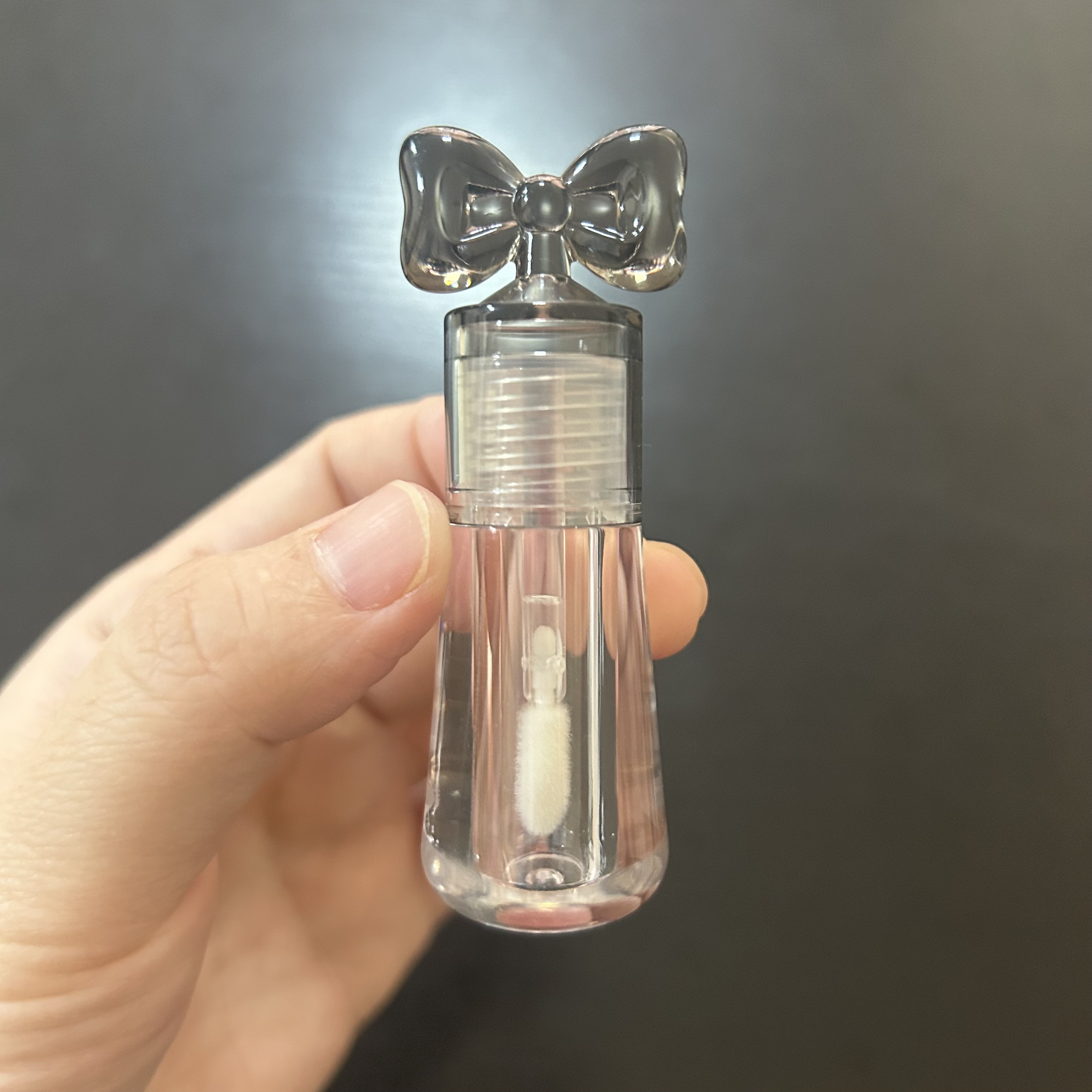 tube noir transparent