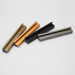 Marco de Puerta y Ventana de Aluminio Moderno de Alta Calidad para Apartamentos y Hoteles, Resistente al Agua, Acabado Anodizado - Product Image 1